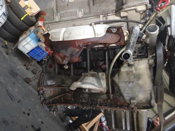 MOTEUR MERCEDES 1.8 ESSENCE - Vue 6